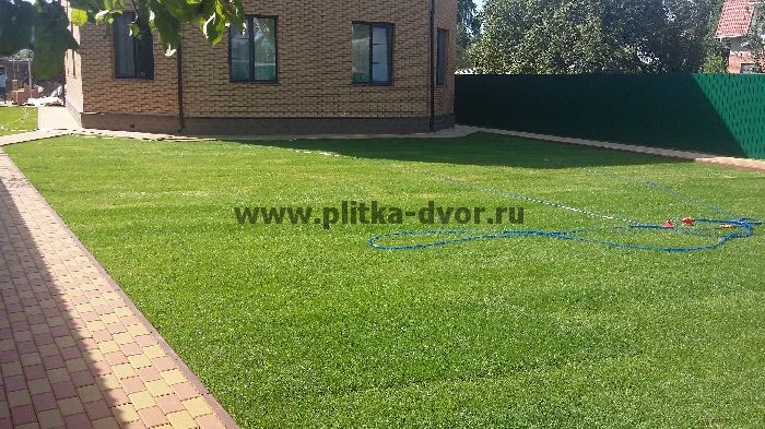 тротуарная плитка во дворе частного дома фотo и цена